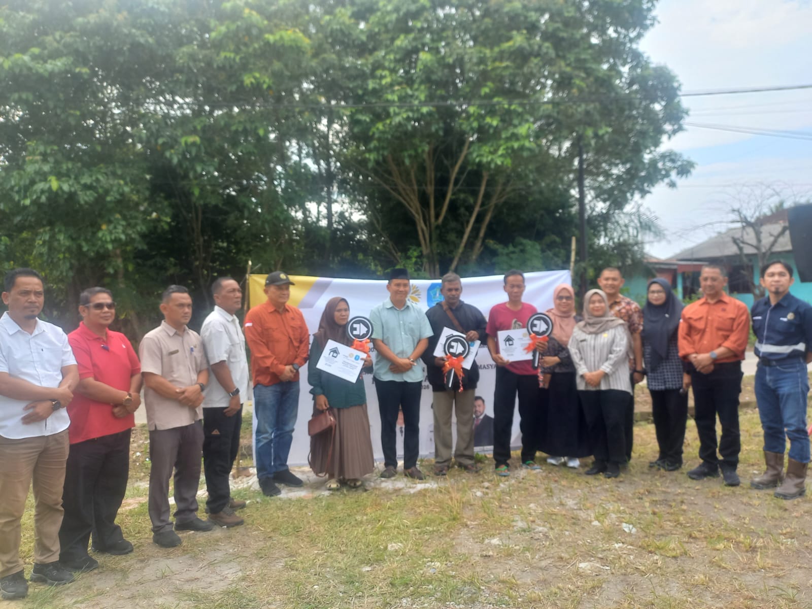 PT MSP dan PT AEGA Prima Bangun Rumah Layak Huni Dan  Posyandu untuk Warga Rambak