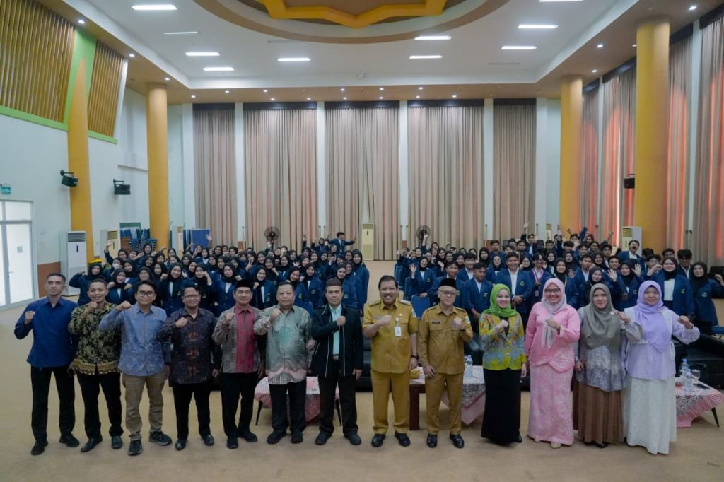 Wali Kota Pangkalpinang Bekali Mahasiswa IAIN SAS Babel dengan Pesan Profesionalisme