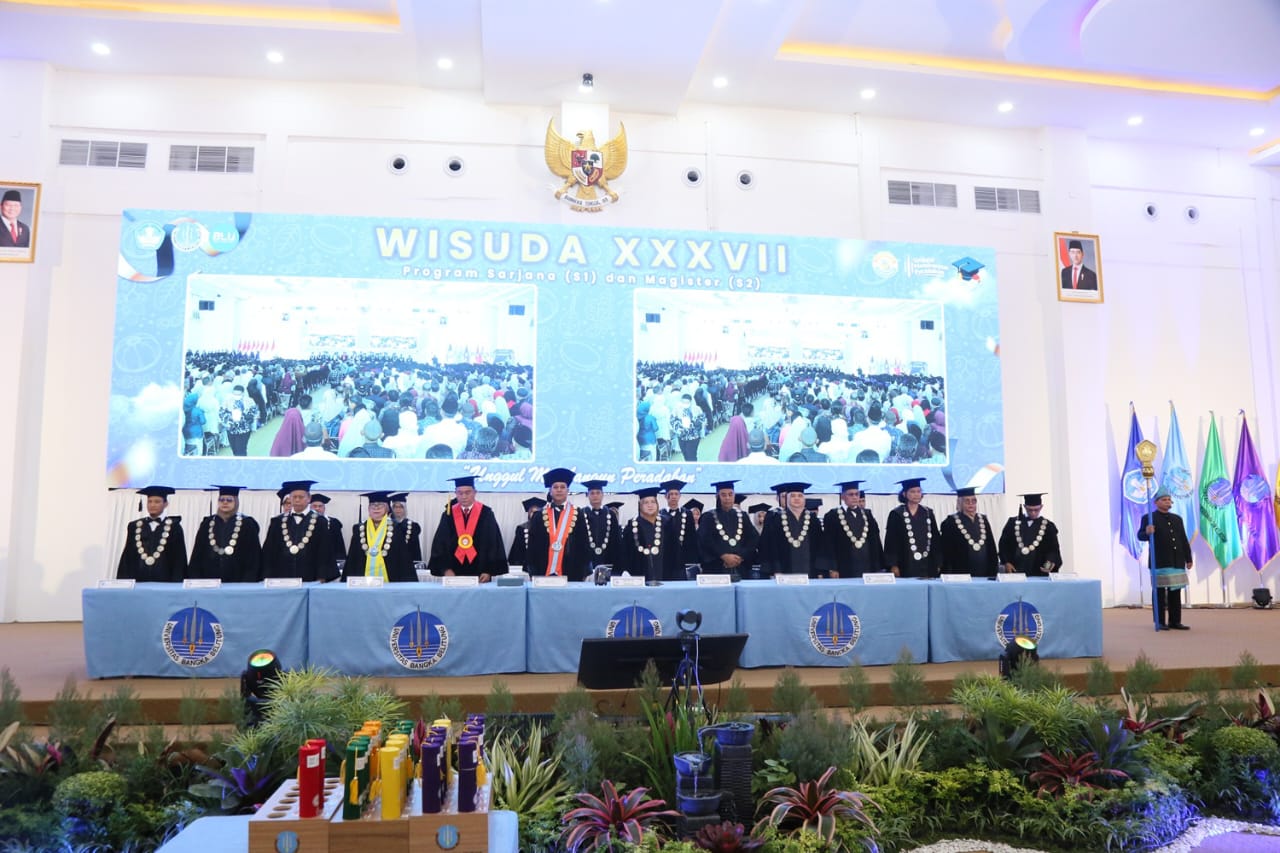 Di Hadapan 431 Lulusan UBB, Menko Yusril: Ijazah Adalah Investasi Pengetahuan untuk Mengabdi